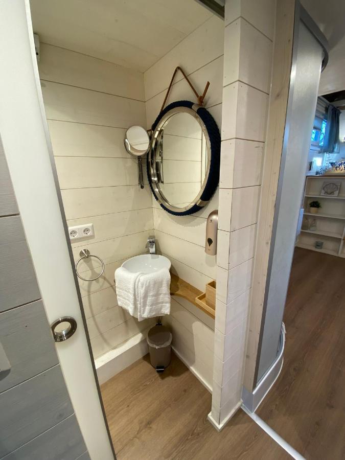 Tiny House Ems Im Pier9 Tiny House Hotel Hamm  Extérieur photo