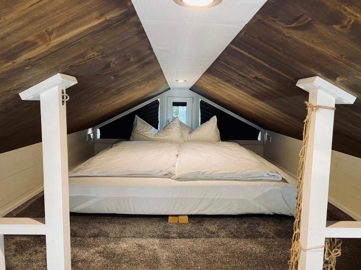 Tiny House Ems Im Pier9 Tiny House Hotel Hamm  Extérieur photo